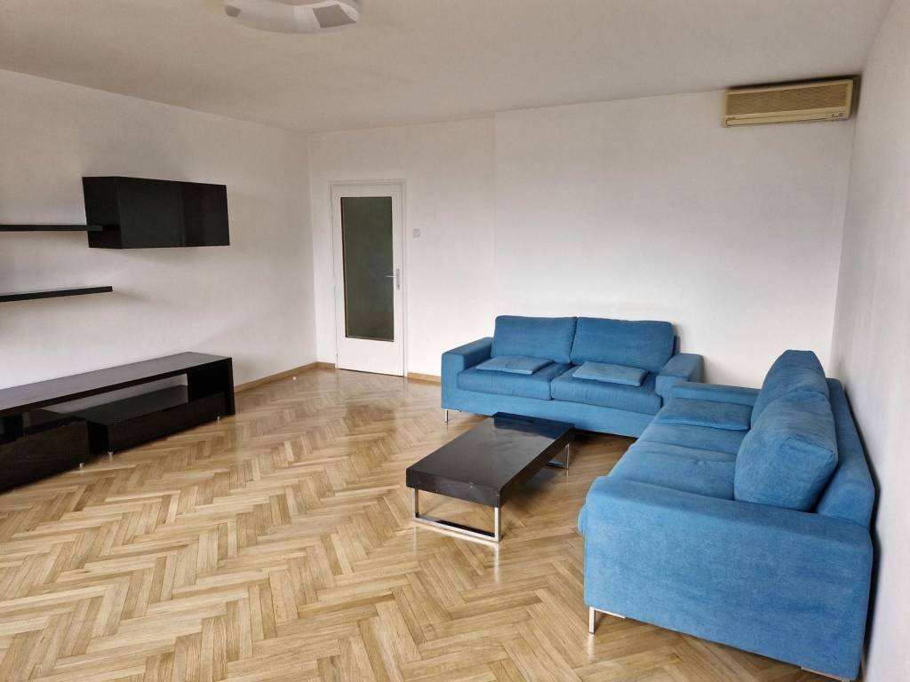Stan u zgradi, Najam, Zagreb, Donji Grad