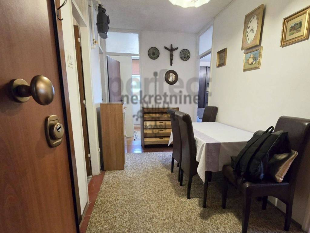 Stan u zgradi, Najam, Zagreb, Pešćenica - Žitnjak