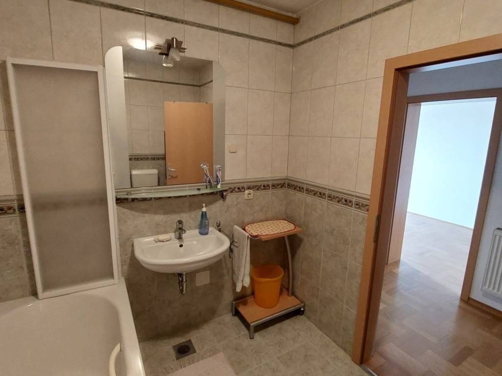 Stan u zgradi, Prodaja, Zagreb, Donja Dubrava