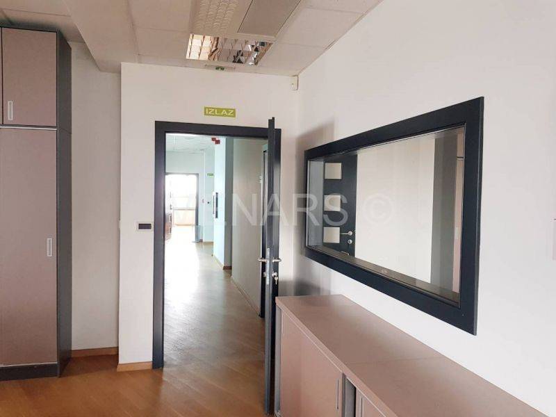 Poslovni prostor, Najam, Varaždin, 220.88m²