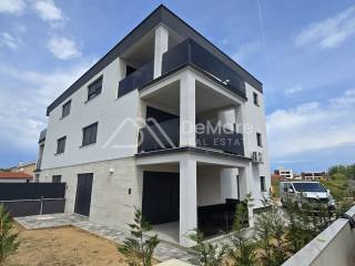 Apartman na moru, Prodaja, Privlaka, Privlaka
