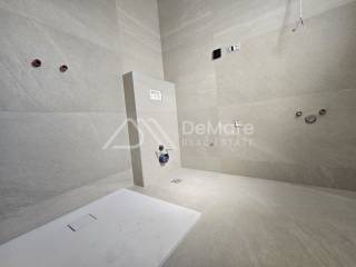 Apartman na moru, Prodaja, Privlaka, Privlaka