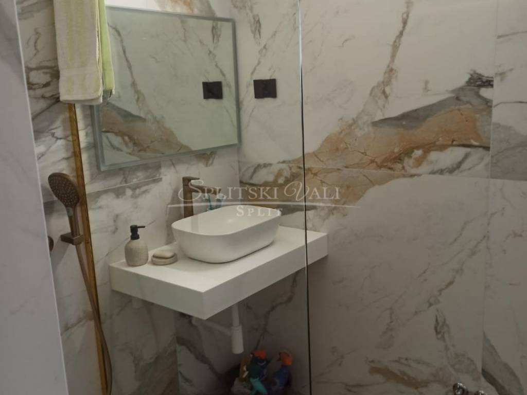 Stan u zgradi, prodaja, Split,Visoka