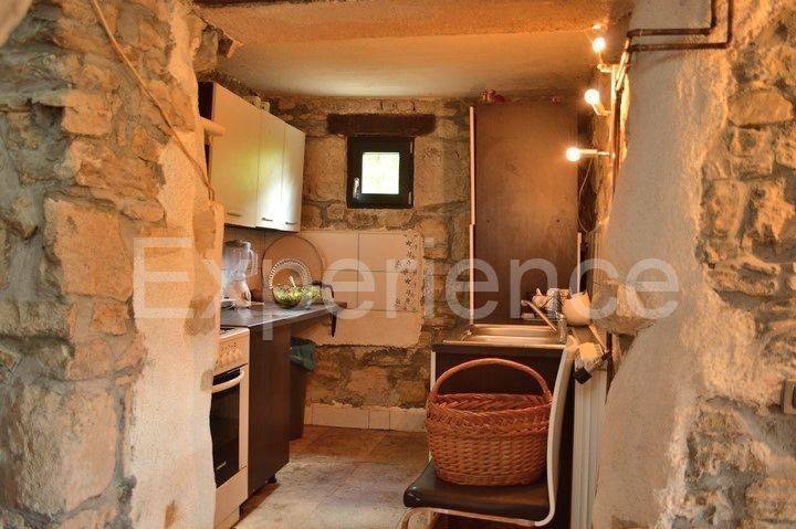 Kamena, Prodaja, Motovun, Motovun