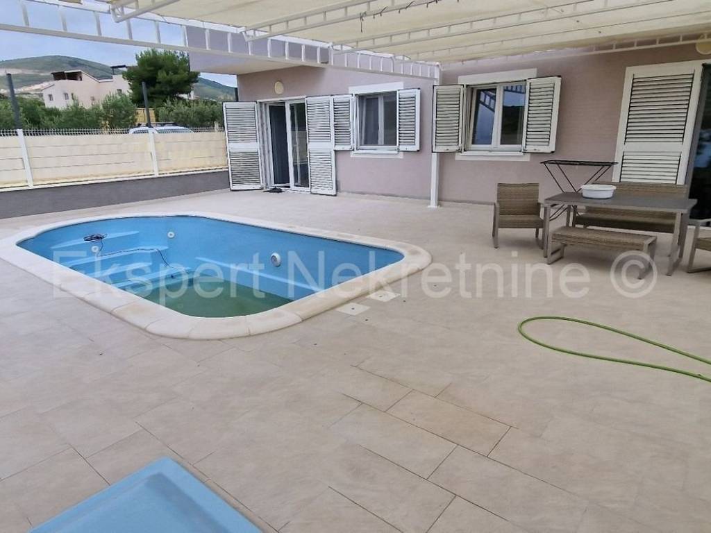 Stan u zgradi, Prodaja, Trogir - Okolica, Plano