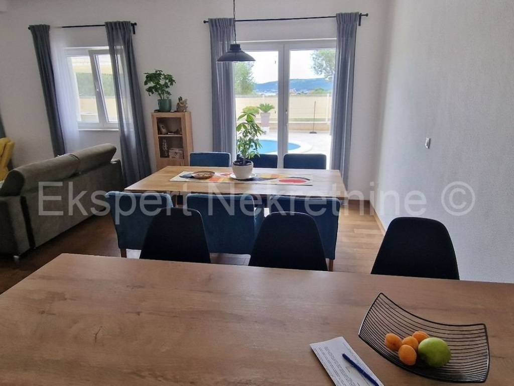 Stan u zgradi, Prodaja, Trogir - Okolica, Plano