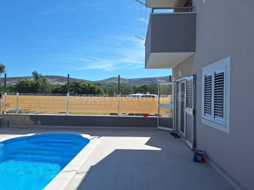 Stan u zgradi, Prodaja, Trogir - Okolica, Plano