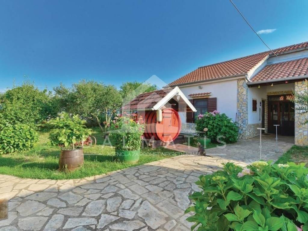 Luksuzna kuća, Prodaja, Poličnik, Murvica