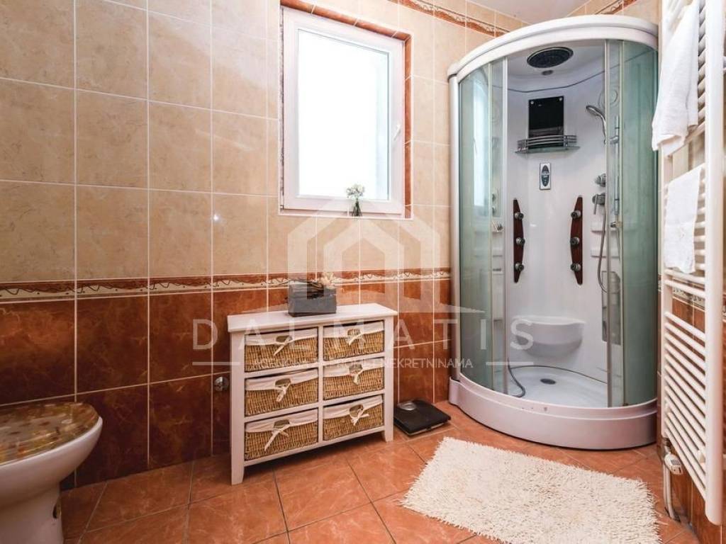 Luksuzna kuća, Prodaja, Poličnik, Murvica