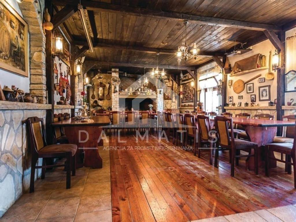 Luksuzna kuća, Prodaja, Poličnik, Murvica