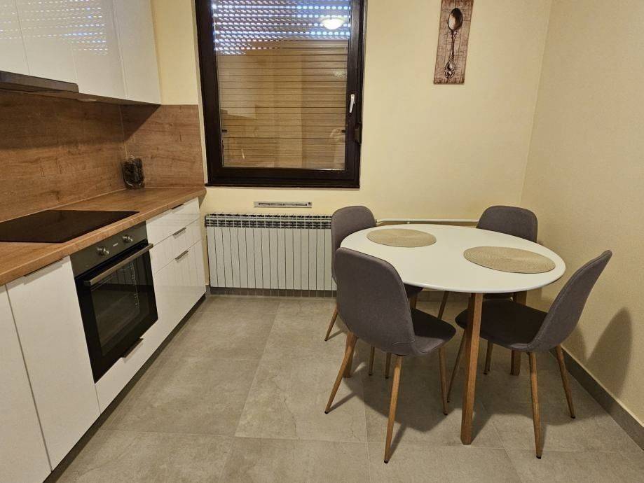Stan u zgradi, Najam, Zagreb, Novi Zagreb - istok