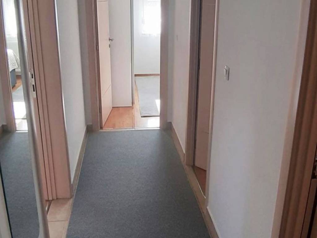 Stan u zgradi, Najam, Zagreb, Gornja Dubrava