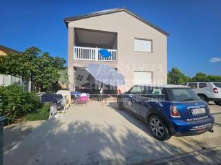 Apartman na moru, Prodaja, Vir, Vir