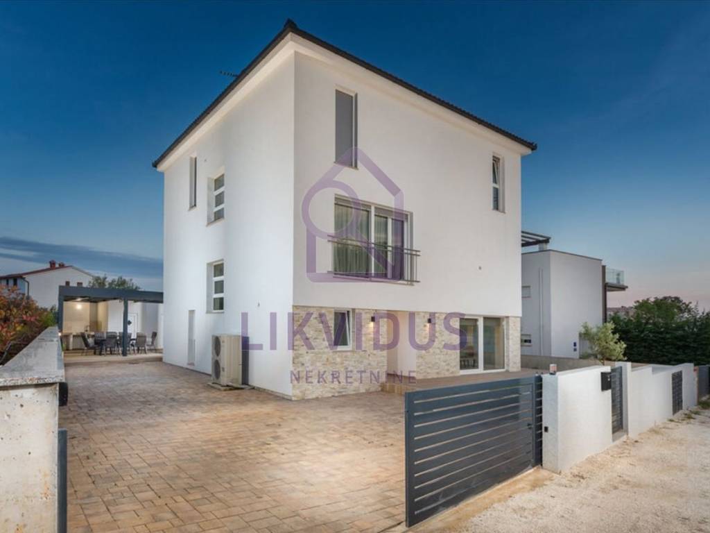 Luksuzna vila, Prodaja, Fažana, Fažana
