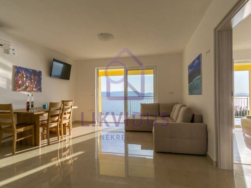 Apartman na moru, Prodaja, Raša, Ravni