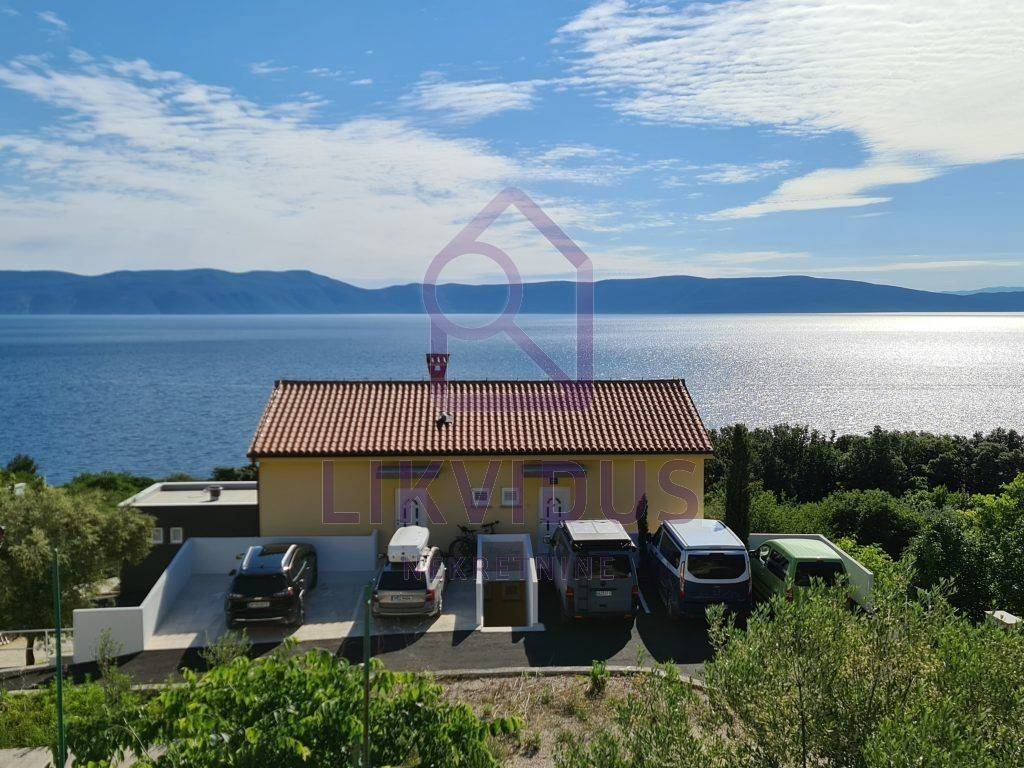 Apartman na moru, Prodaja, Raša, Ravni