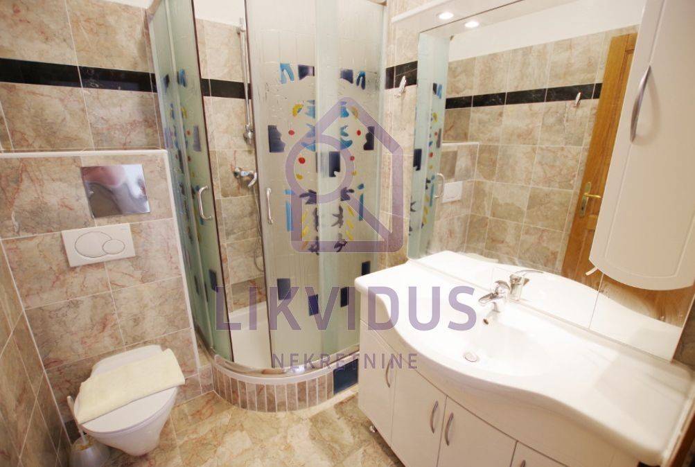 Apartmanska kuća, Prodaja, Raša, Drenje