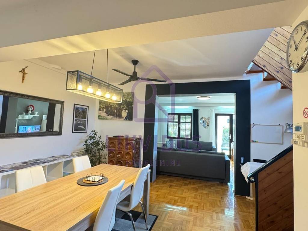 Apartmanska kuća, Prodaja, Medulin, Pješčana Uvala