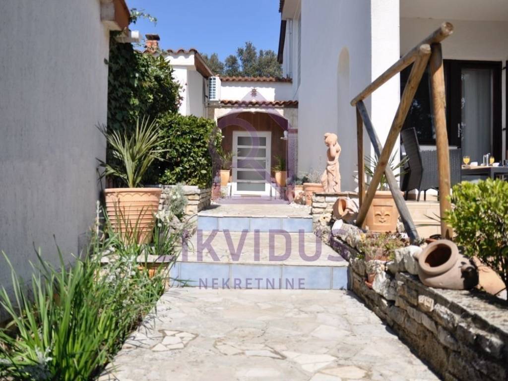 Apartmanska kuća, Prodaja, Medulin, Pješčana Uvala
