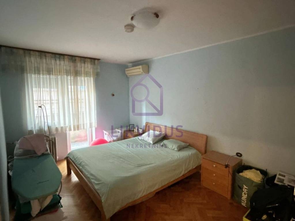 Stan u zgradi, Prodaja, Pula, Pula
