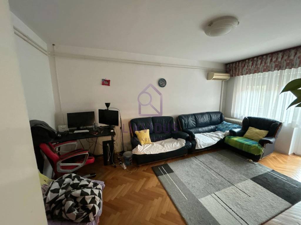 Stan u zgradi, Prodaja, Pula, Pula