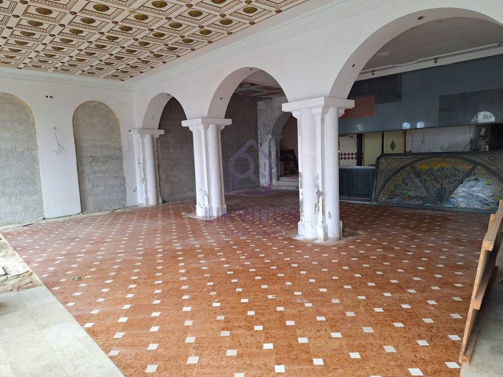 Poslovna zgrada, Prodaja, Pula, Pula