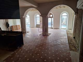 Poslovna zgrada, Prodaja, Pula, Pula
