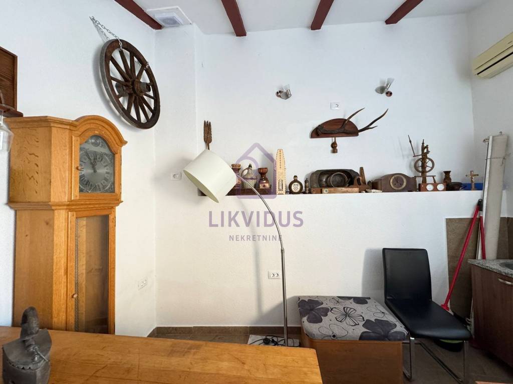 Trgovina, Prodaja, Medulin, Premantura