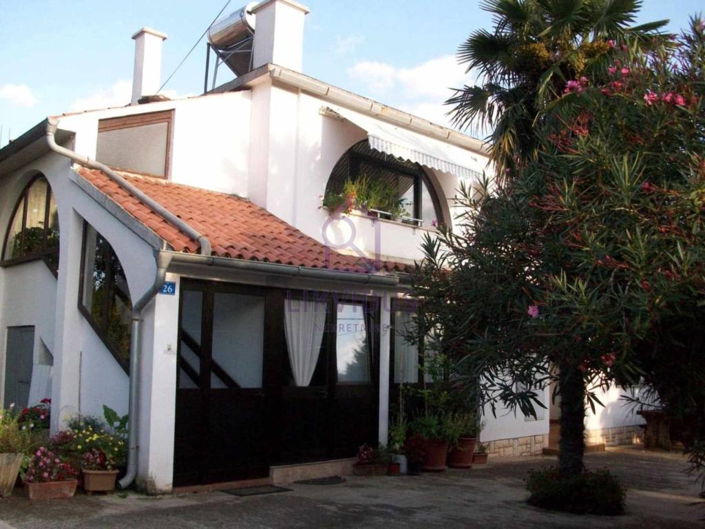 Apartmanska kuća, Prodaja, Umag, Zambratija