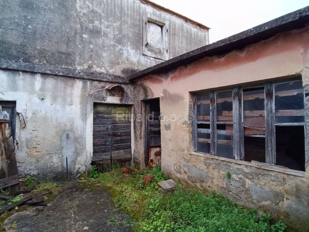 Kamena kuća, Prodaja, Sveti Filip i Jakov, Turanj