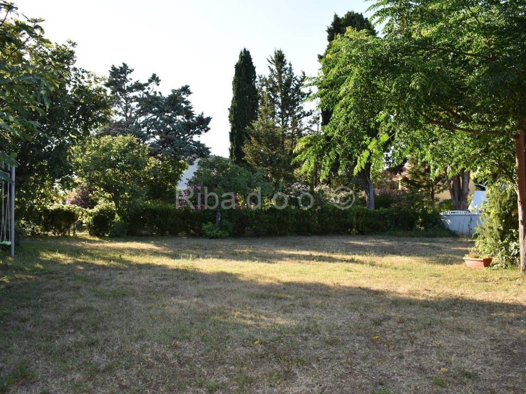 Ugostiteljsko-turistički objekt, Prodaja, Privlaka, Privlaka
