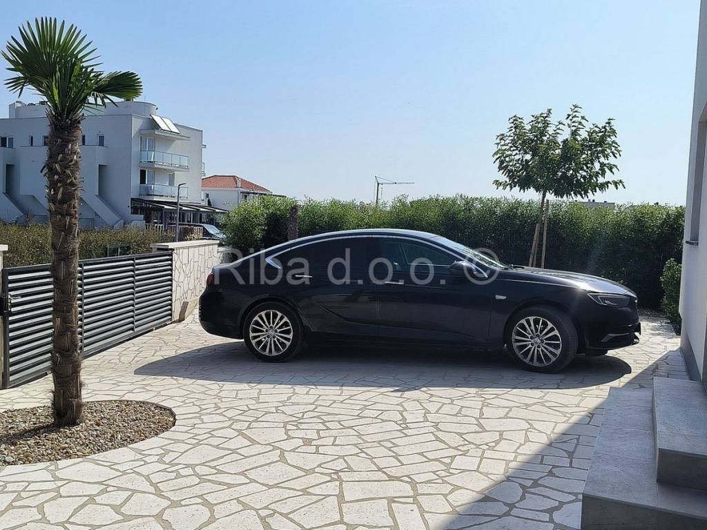 Luksuzna kuća, Prodaja, Privlaka, Privlaka