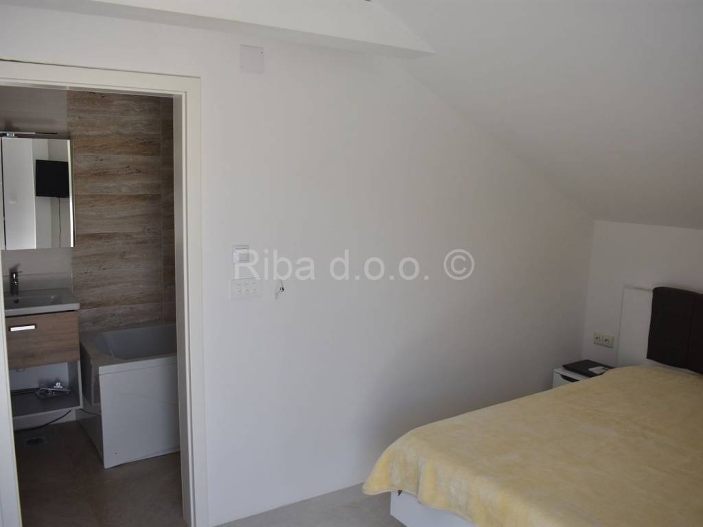 Samostojeća kuća, Prodaja, Ražanac, Ražanac