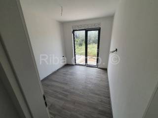 Apartman na moru, Prodaja, Nin, Zaton