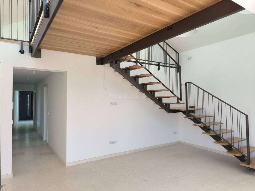 Luksuzni apartman, Prodaja, Vodice, Srima