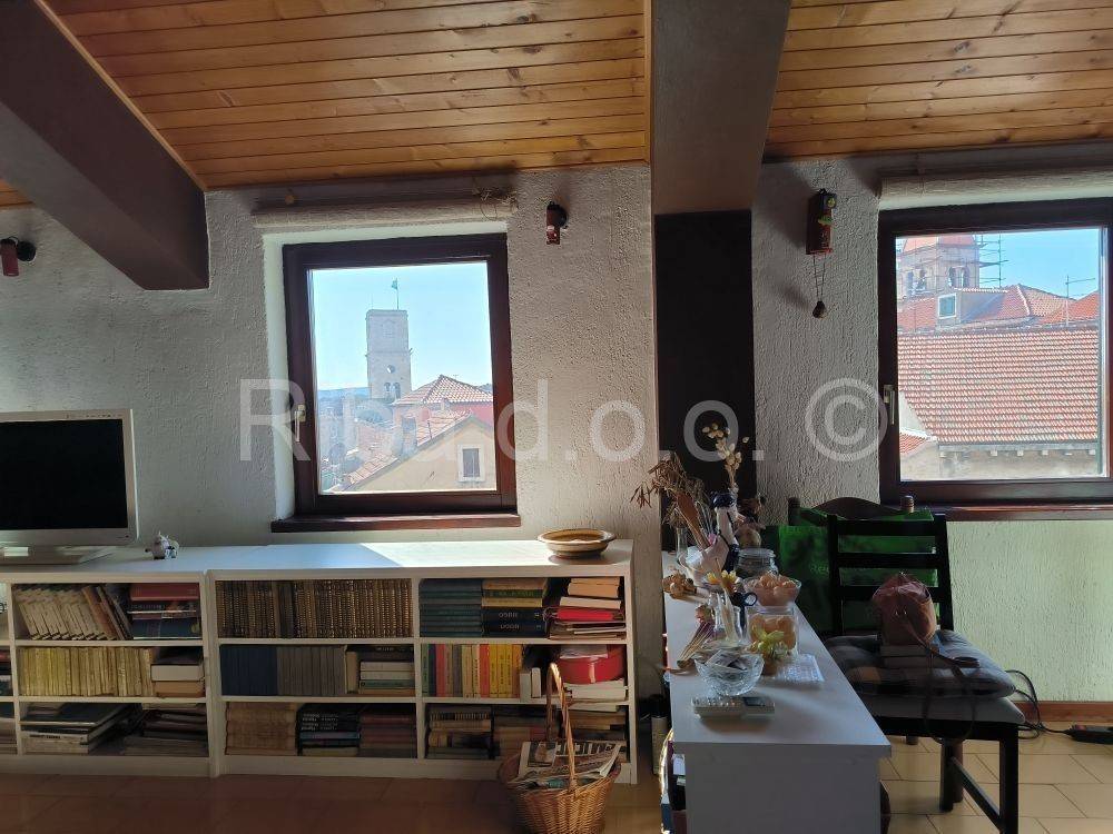 Stan u višeetažni kući, Prodaja, Šibenik, Šibenik