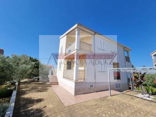 Apartmanska kuca, Prodaja, Sibenik - Okolica, Zaboric