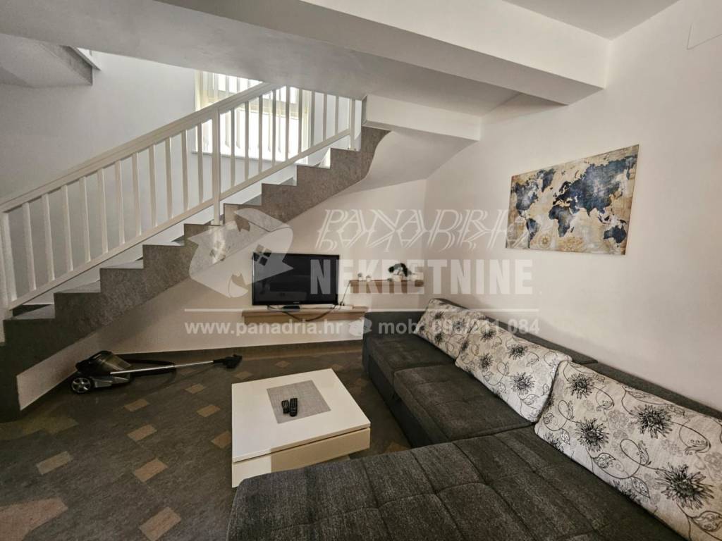 Apartman na moru, Prodaja, Vir, Vir