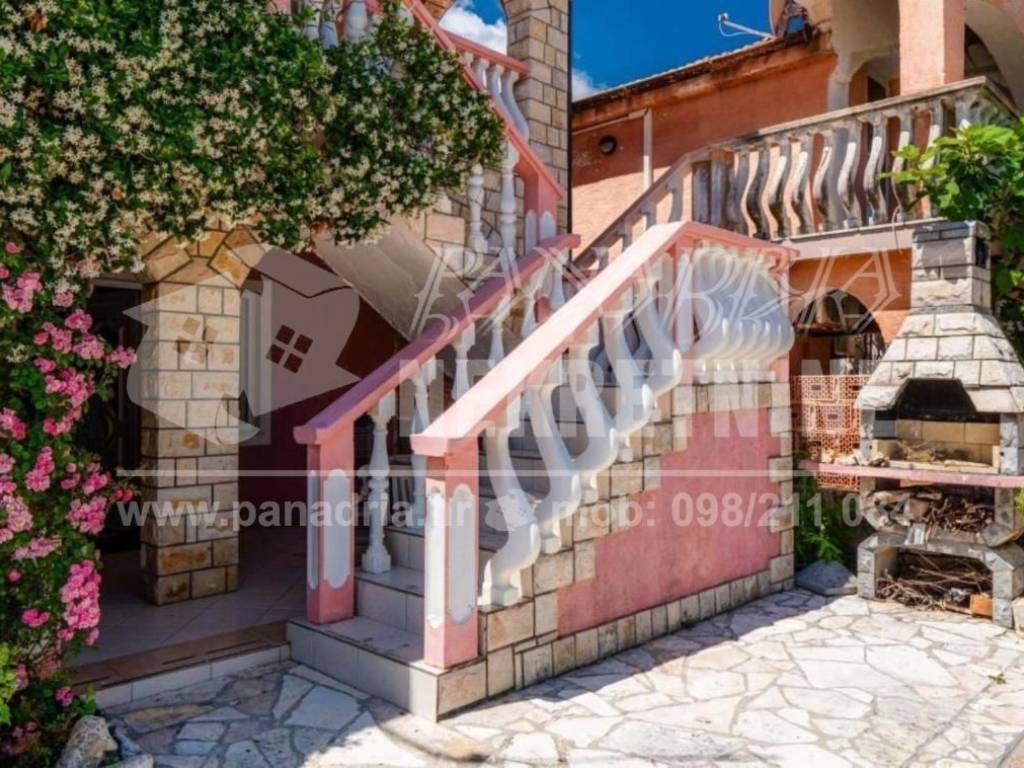 Apartmanska kuća, Prodaja, Vir, Vir