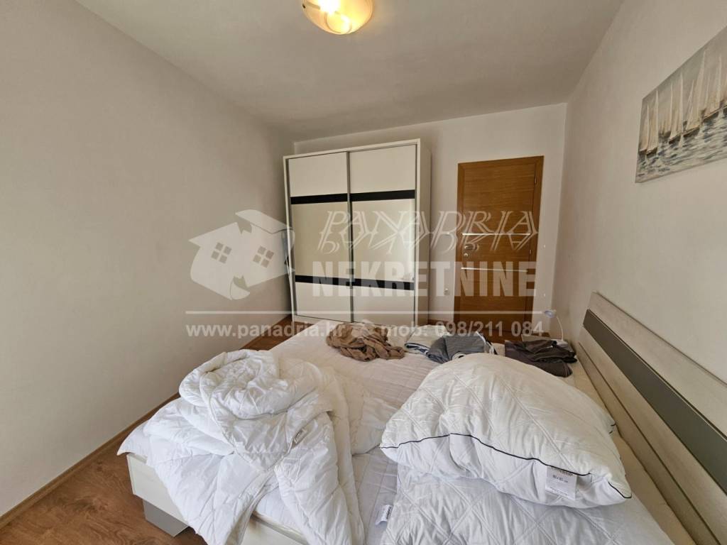 Apartman na moru, Prodaja, Vir, Vir