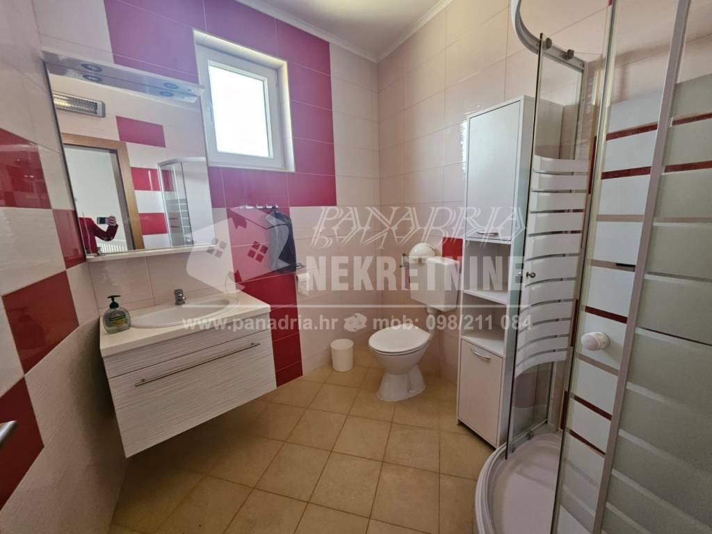 Apartman na moru, Prodaja, Vir, Vir