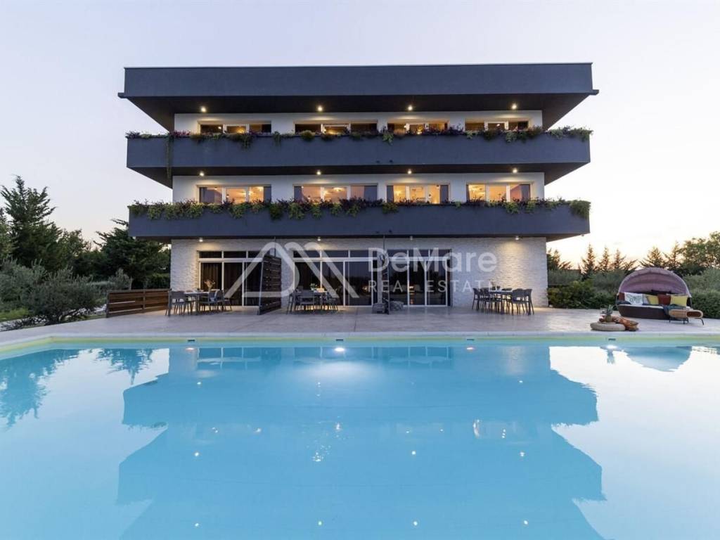 Vila, Prodaja, Nin, Žerava