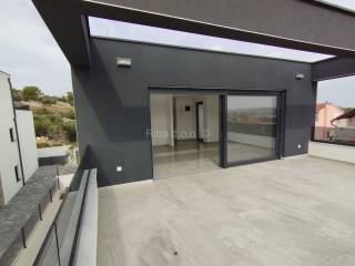 Apartman na moru, Prodaja, Murter, Murter