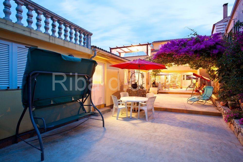 Apartmanska kuća, Prodaja, Preko, Poljana
