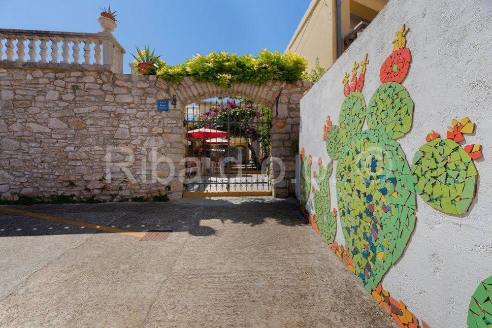 Apartmanska kuća, Prodaja, Preko, Poljana