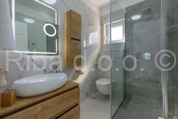 Apartmanska kuća, Prodaja, Rogoznica, Stivašnica