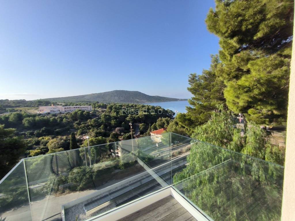 Vila, Prodaja, Primošten, Primošten