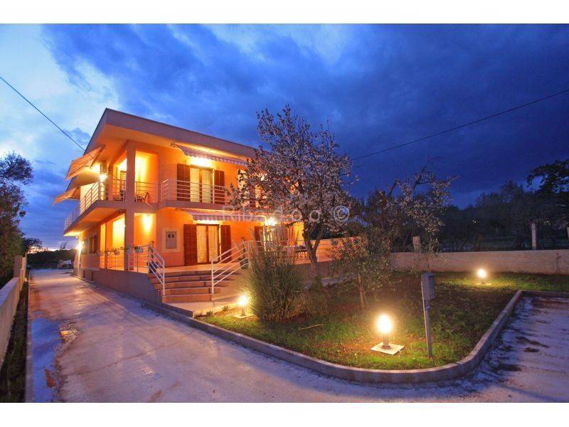 Apartmanska kuća, Prodaja, Sukošan, Sukošan
