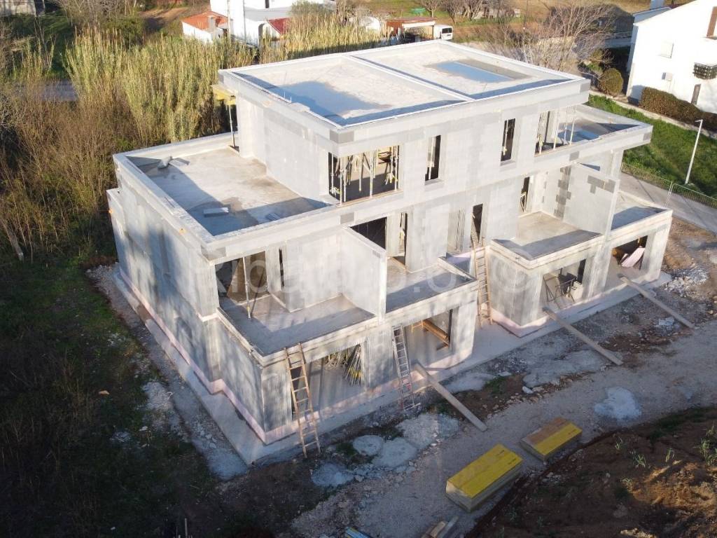 Apartman s okućnicom, Prodaja, Privlaka, Privlaka