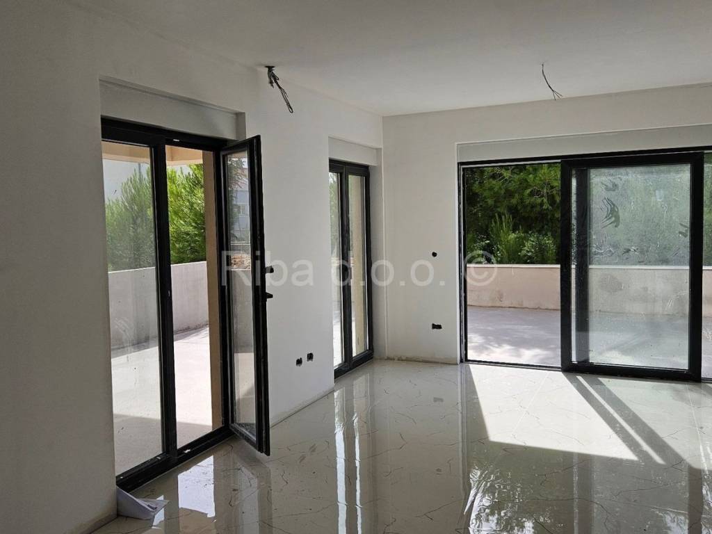 Apartman na moru, Prodaja, Privlaka, Privlaka